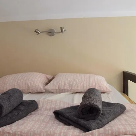 Close To Everywhere *